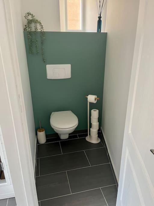 Appartement Glamour Tout Equipe Avec Balneo Et Sauna Nancy Exterior photo